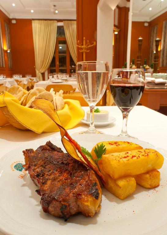 Hotel Libertador Tandil Dış mekan fotoğraf